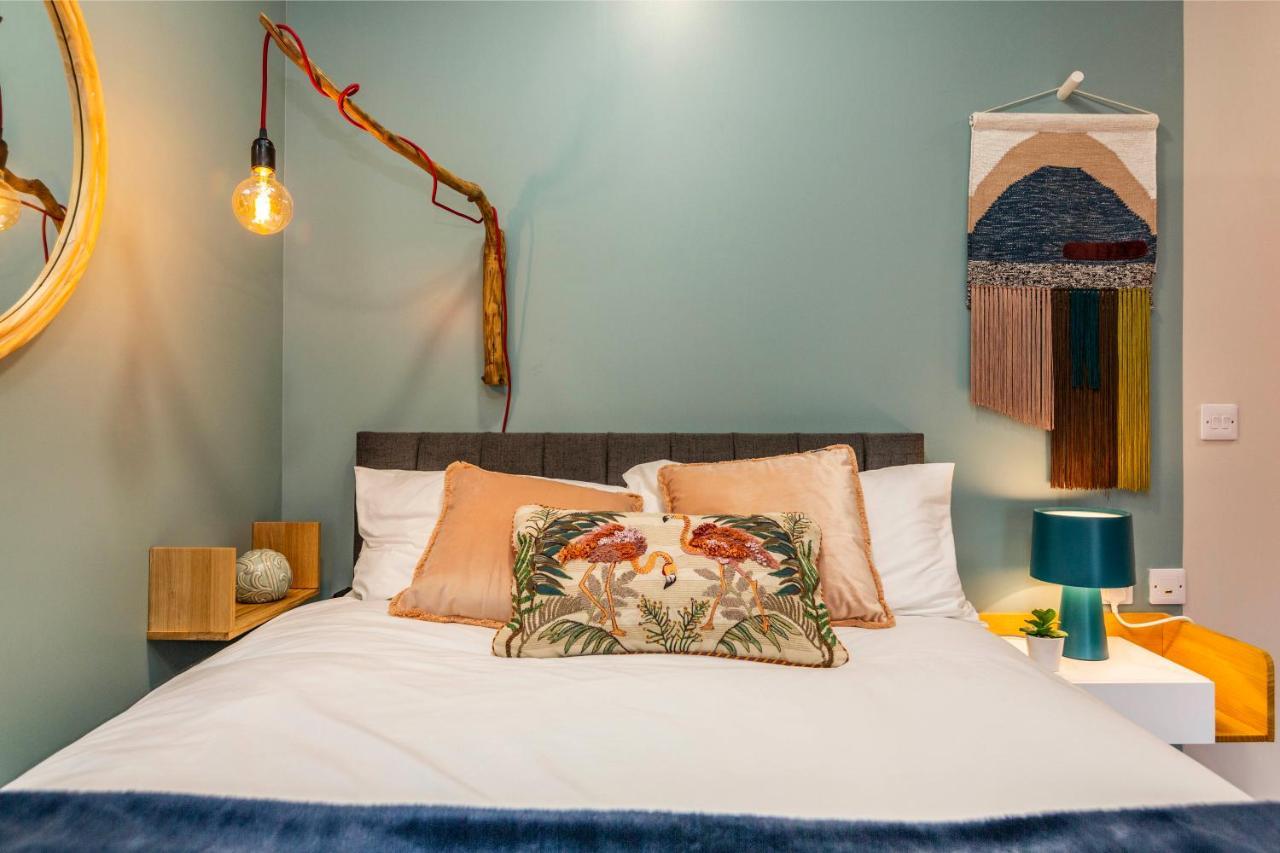Romantic Getaway Studio Pods Close To Centre With Free Wifi Apartment Derby