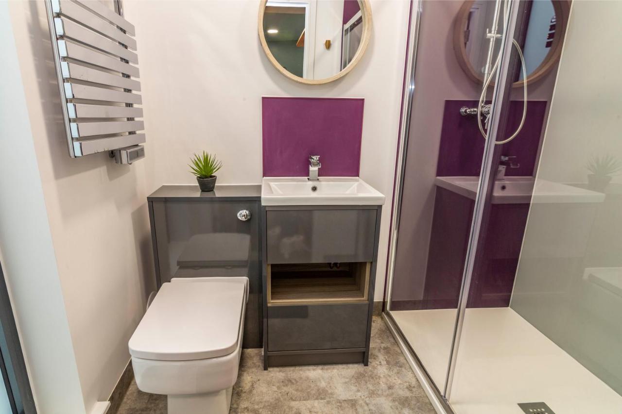 Romantic Getaway Studio Pods Close To Centre With Free Wifi Apartment *