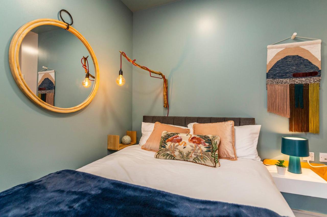 Romantic Getaway Studio Pods Close To Centre With Free Wifi Apartment *